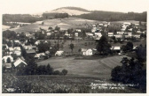 Pohled na Kunratice od jihu, 30. léta 20. století.